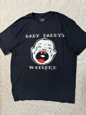 NWOT- ELLE KING Baby Daddy's Weekend' Black Graphic band tour Tee